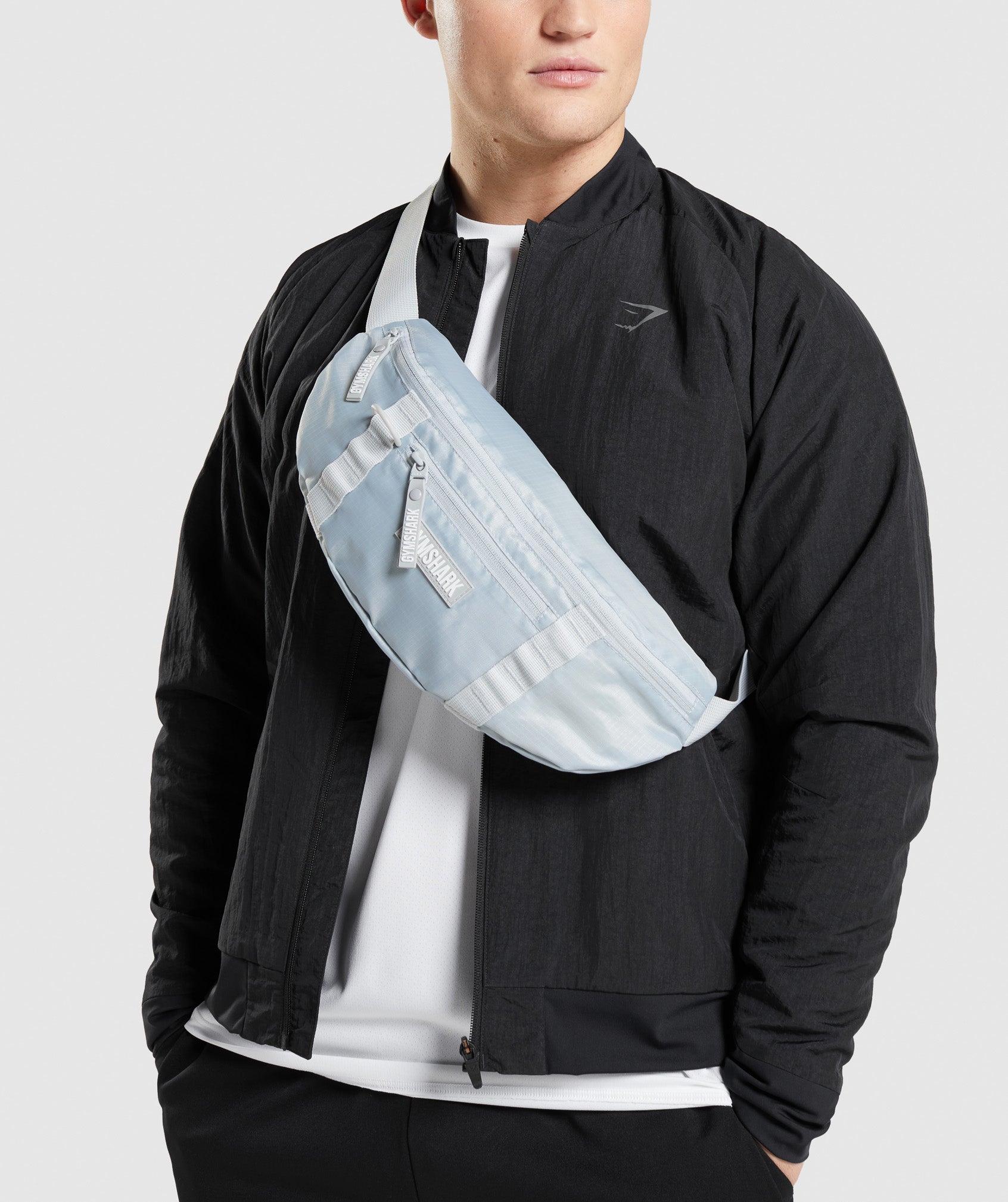 Bolsas Gymshark Sleek Sling Hombre Gris Claro | 1265739-AD