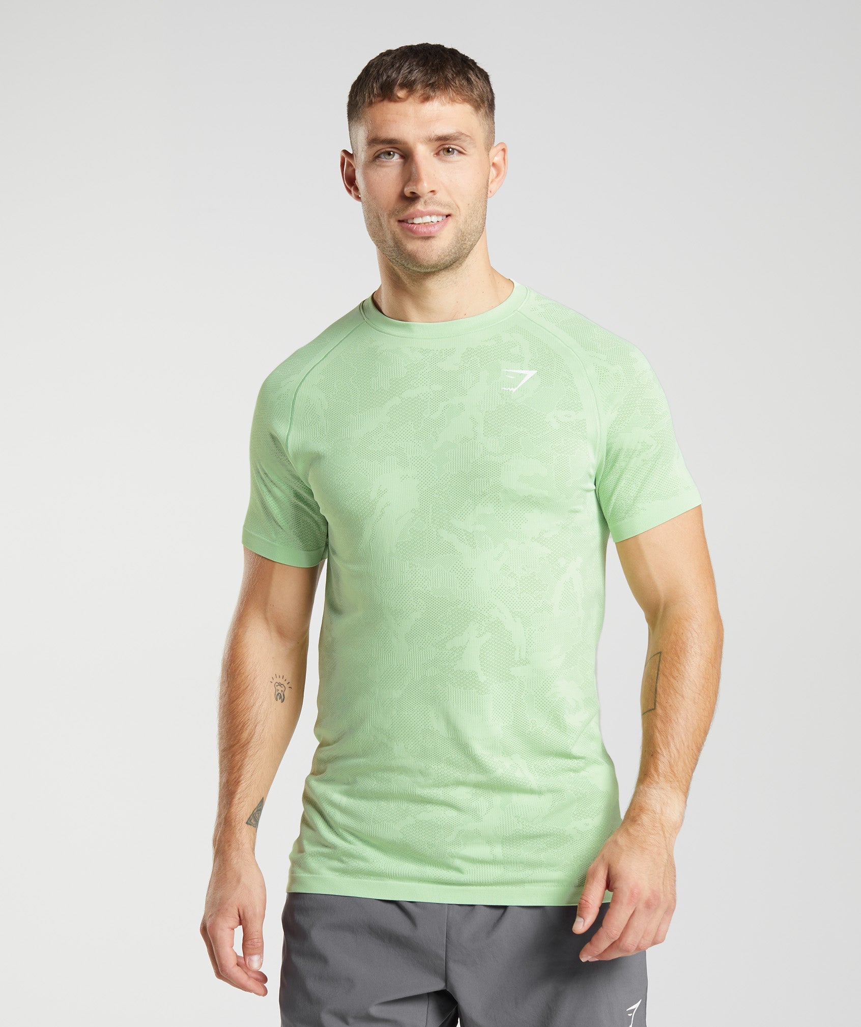 Camiseta Gymshark Geo Seamless Hombre Verde | 7135280-JK