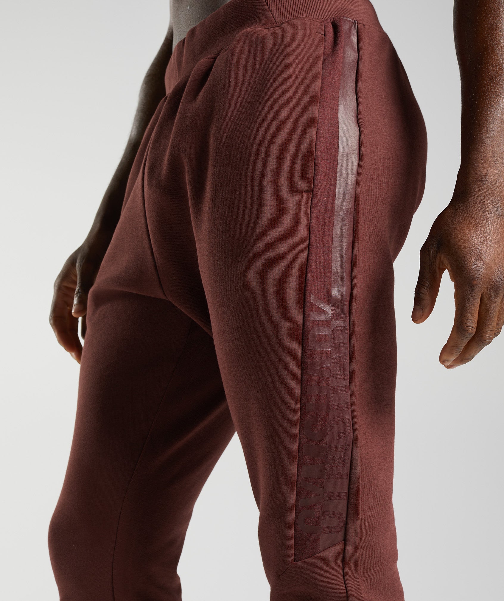 Pantalones Jogger Gymshark Bold React Hombre Marrones | 4285916-JS