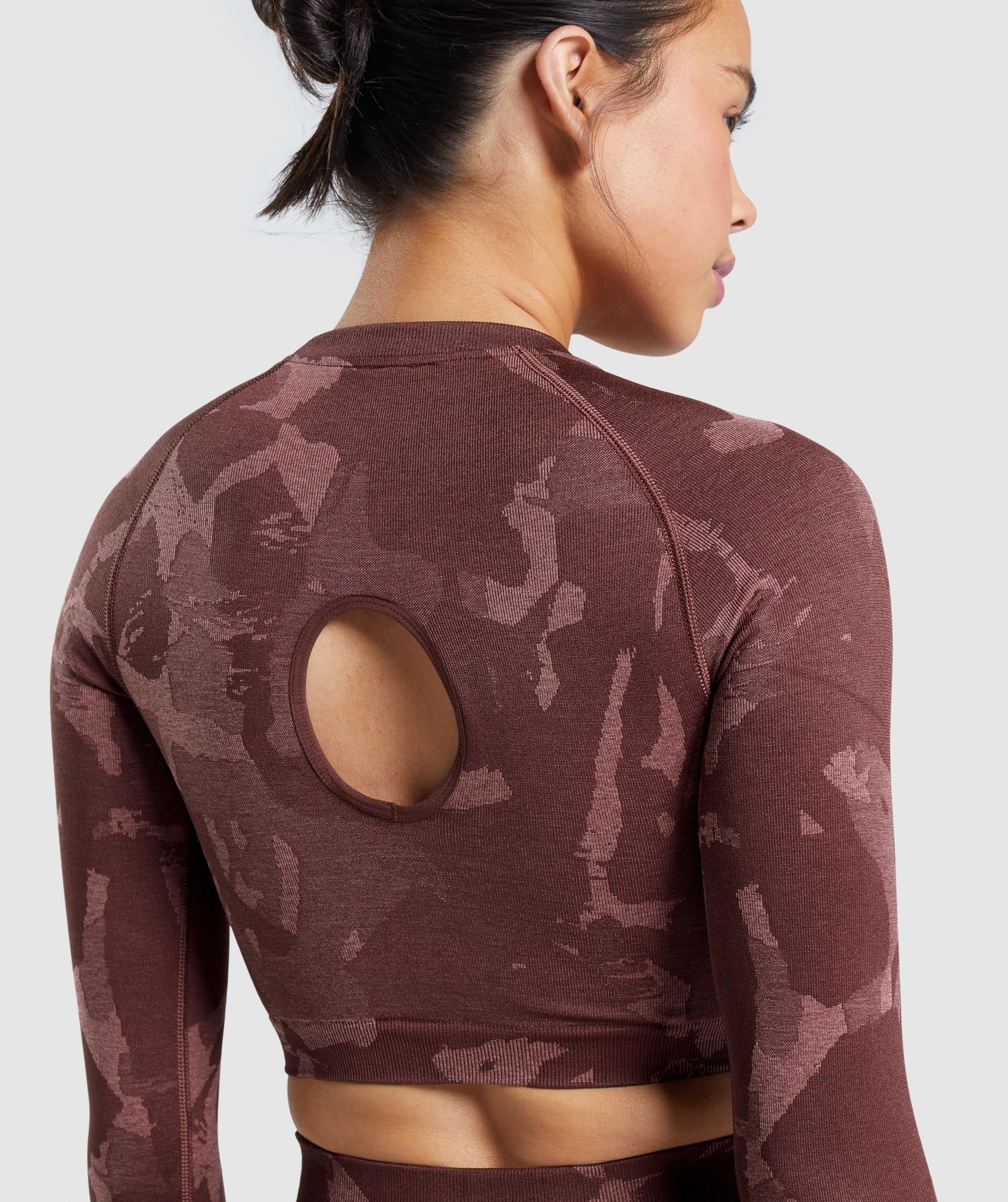 Tops Gymshark Adapt Camo Seamless Long Sleeve Crop Mujer Rosas Marrones | 2487361-DY