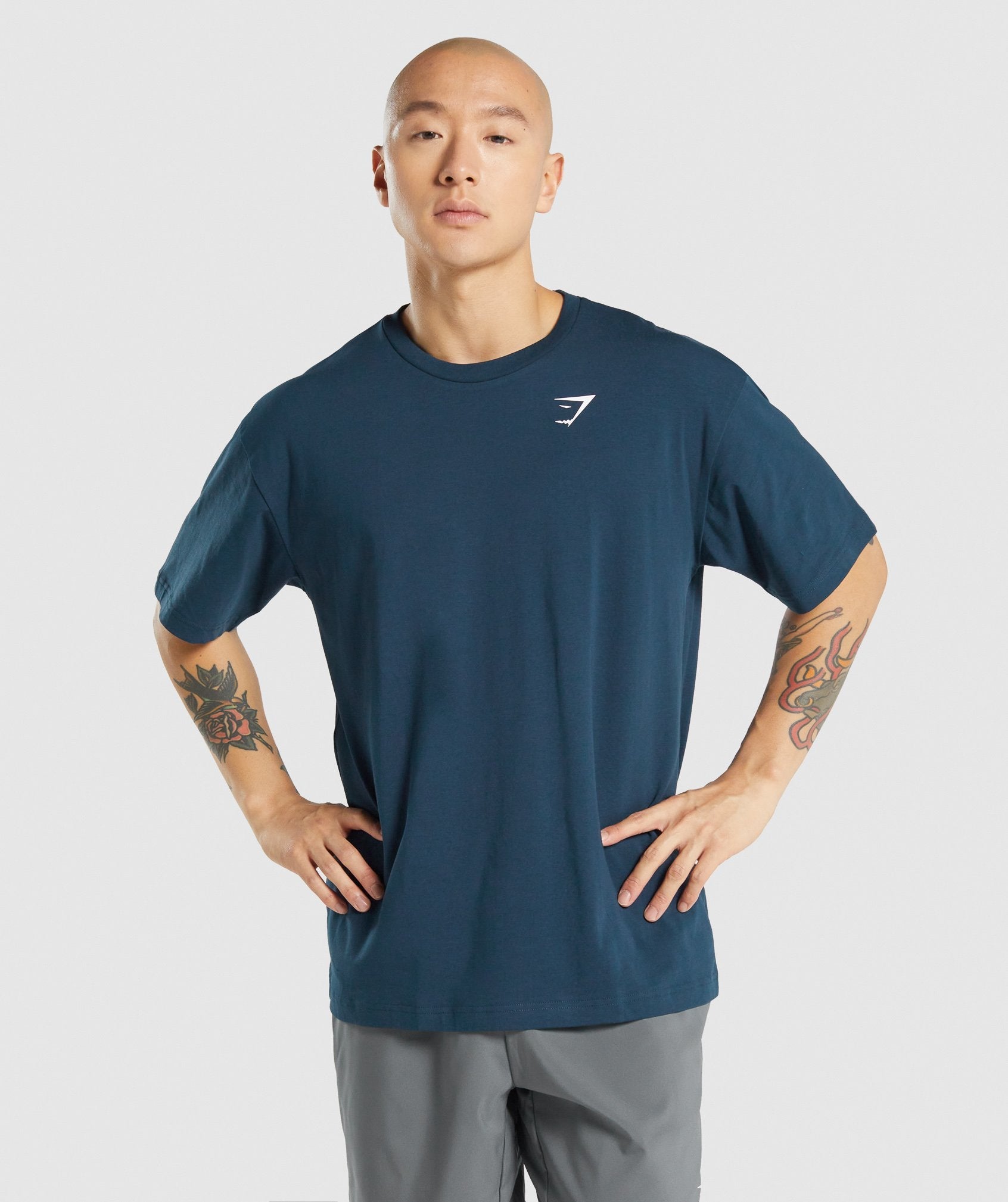 Camiseta Gymshark Essential Oversized Hombre Azul Marino | 3916742-MC